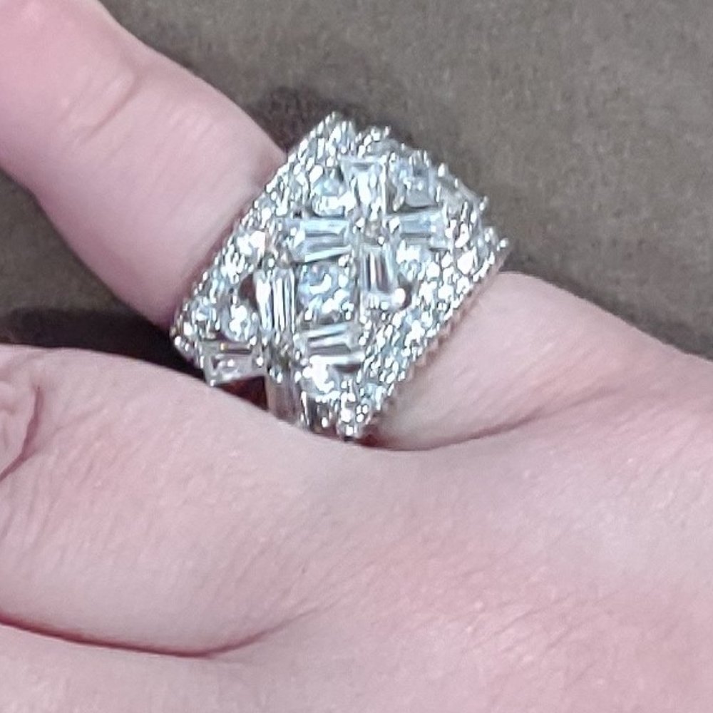 Silver CZ Cluster Cocktail Ring 5.5 NWOT